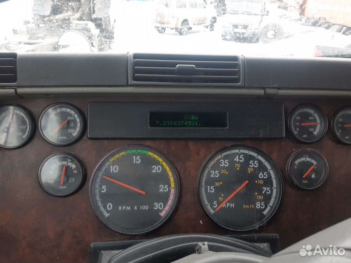 Freightliner ST120064ST, 2003