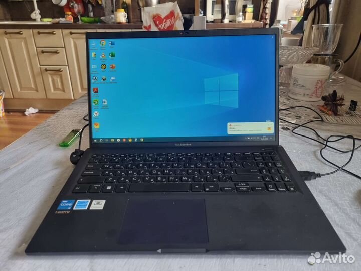 Ноутбук asus