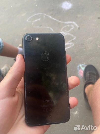 Телефон iPhone 7