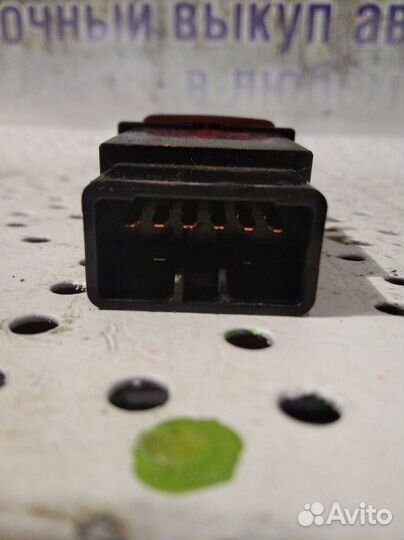 Кнопка аварийной сигнализации Hyundai Santa-fe