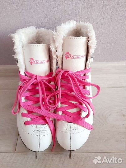 Коньки фигурные р.35-36