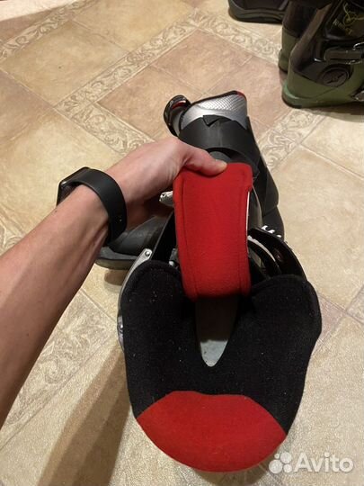 Горнолыжные ботинки