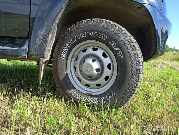 Yokohama Geolandar A/T G015 235/70 R16 106H