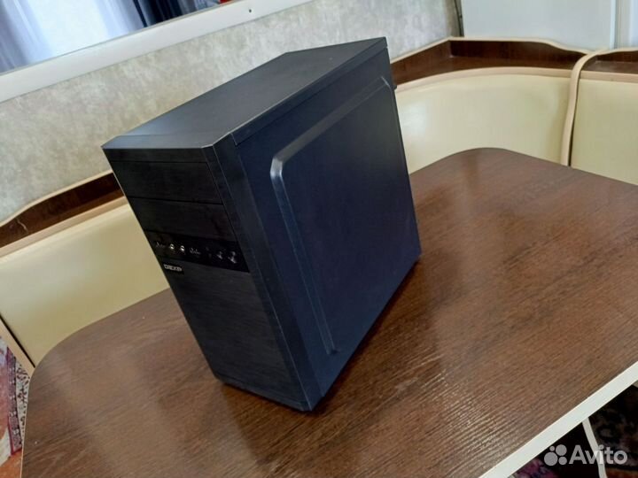 Настольный компьютер core i5-7400 8gb ddr4