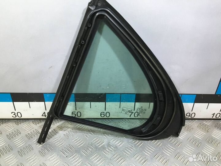 Б/У Стекло двери задней правой форточка W21#002