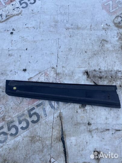 Toyota Rav4 Накладка двери