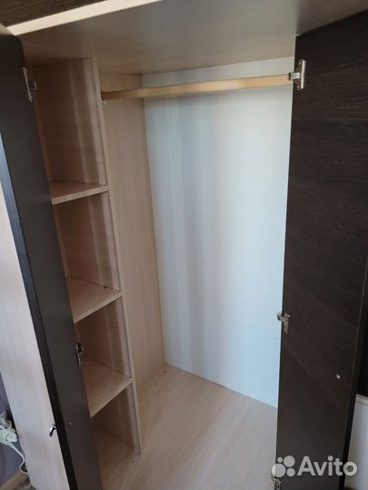 Кровать чердак со столом и шкафом