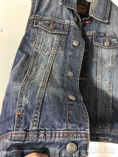 Джинсовая жилетка