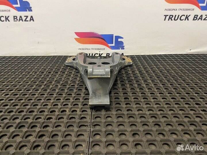 Кронштейн реактивной тяги Daf XF106