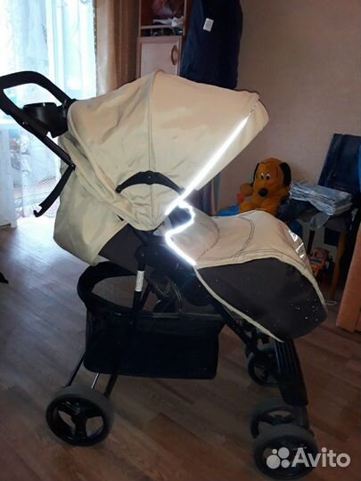 Коляска прогулочная