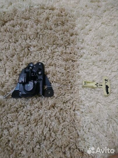 Замок багажника Volga Siber