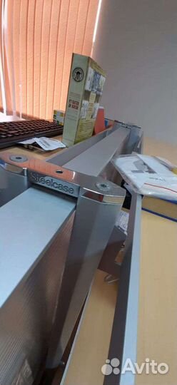 Стол Steelcase 185*85 см с перегородкой