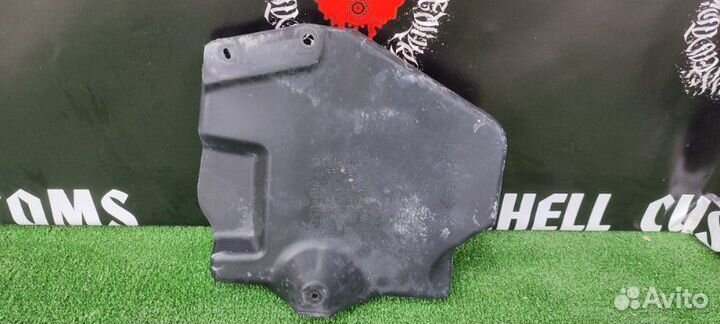 Защита днища кузова задняя левая Lexus Ls460 4