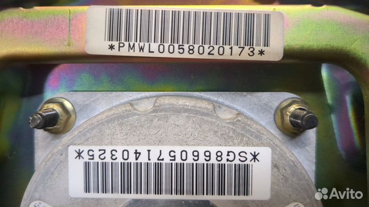 Подушка безопасности водителя Nissan Elgrand, 2005