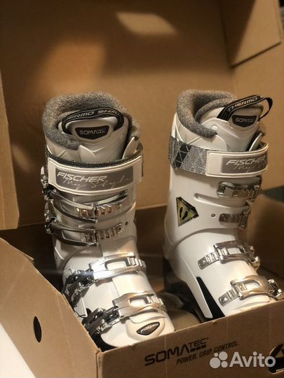 Горнолыжные ботинки fischer