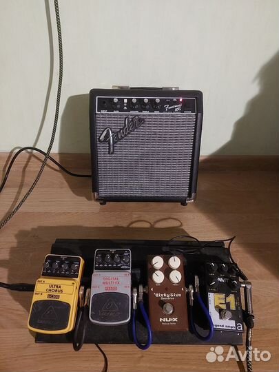 Комбоусилитель fender 10g