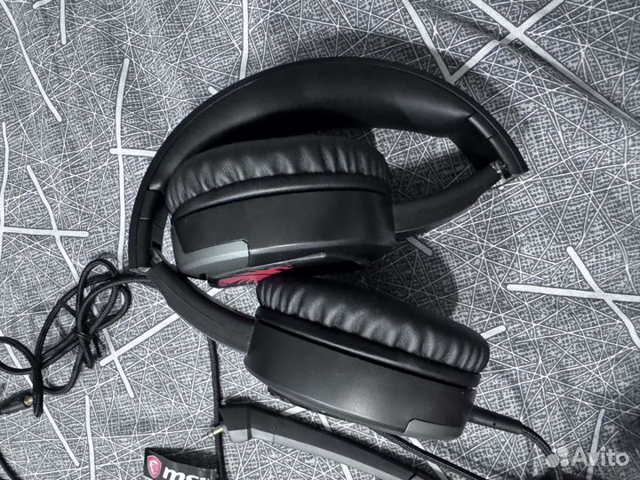 Игровые наушники