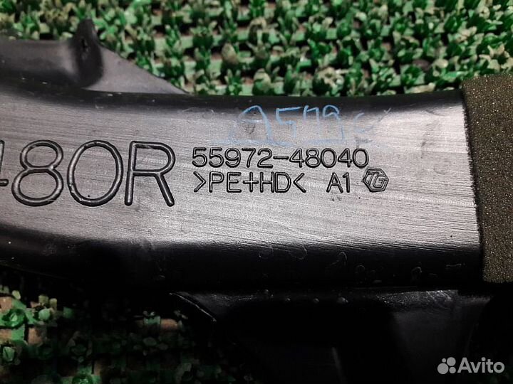 Воздуховод торпеды правый Lexus RX300