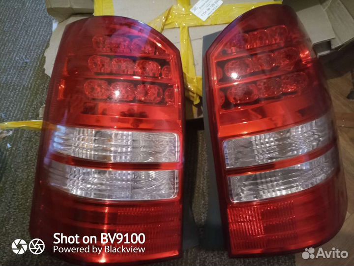 Задний стопы тойота виш