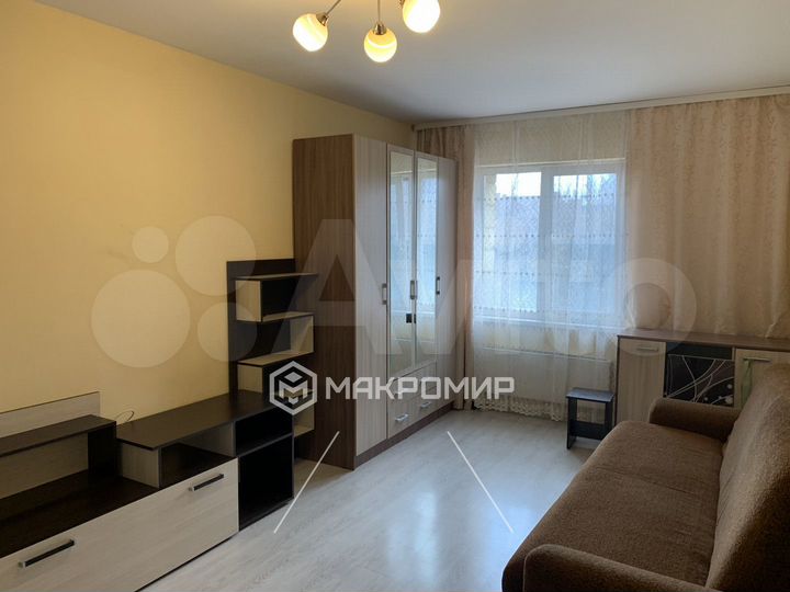 1-к. квартира, 37 м², 1/10 эт.