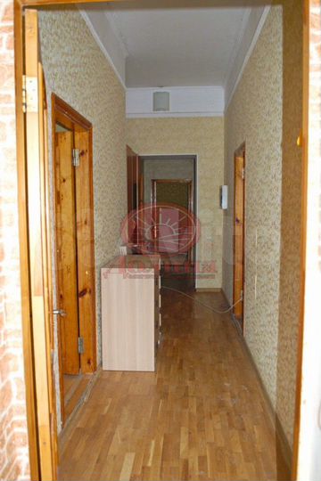 4-к. квартира, 95 м², 1/5 эт.