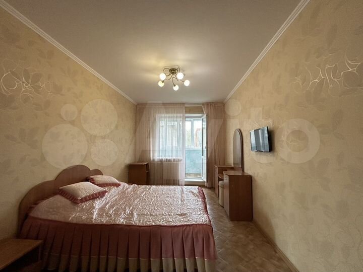 2-к. квартира, 52 м², 1/9 эт.