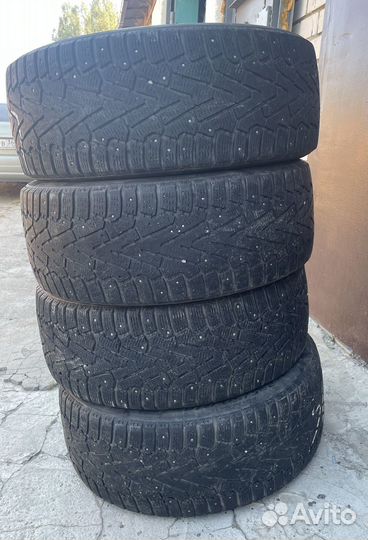 Pirelli Ice Zero 235/50 R18