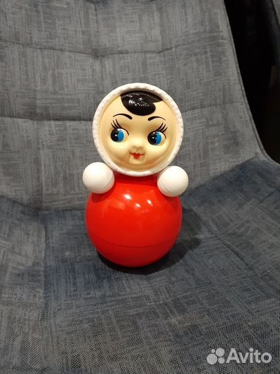 Игрушка неваляшка