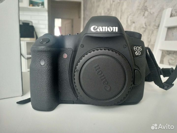 Зеркальный фотоаппарат canon 6d