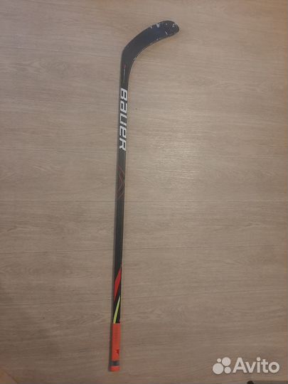 Клюшка хоккейная левый хват бауэр