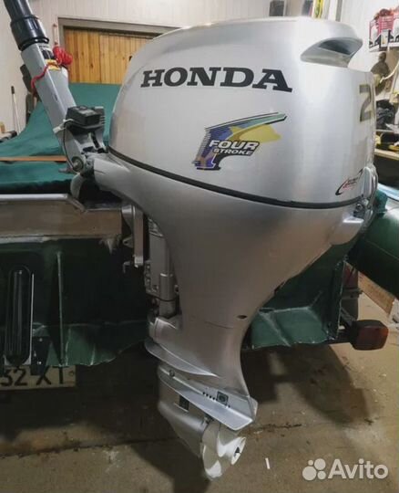 Лодочный мотор Honda bf 20 2010