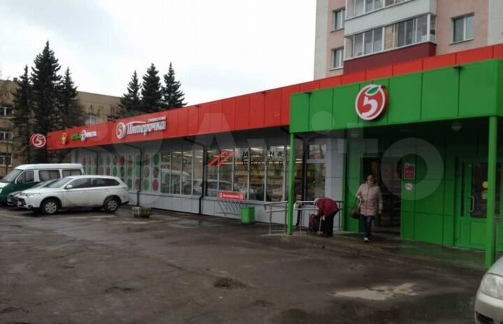 Продам торговое помещение, 585 м²