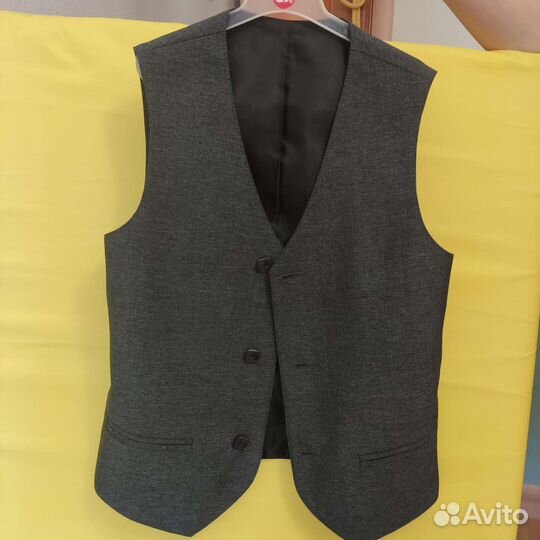 Жилет для мальчика школьный 134*30