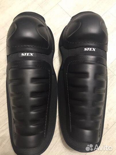 Щитки игрока для х/м