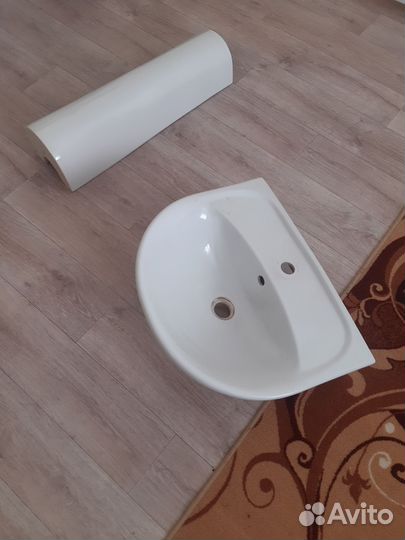 Раковина в ванную накладная бу