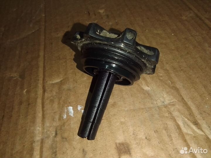 Крышка бачка гура Daewoo Espero