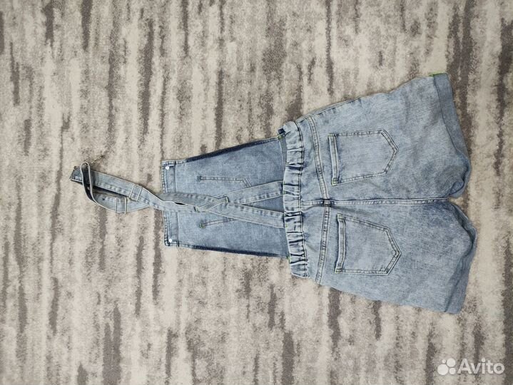 Джинсовый комбинезон для девочки