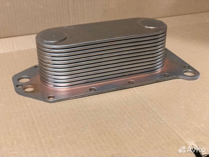 Радиатор масляный 3974815 (Cummins 6CT)