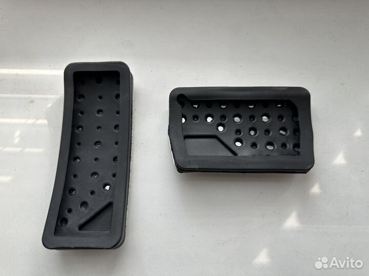 Накладки педалей Jeep Grand Cherokee WK2