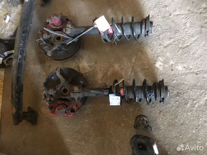 Амортизатор передний Skoda Octavia (A5 1Z)