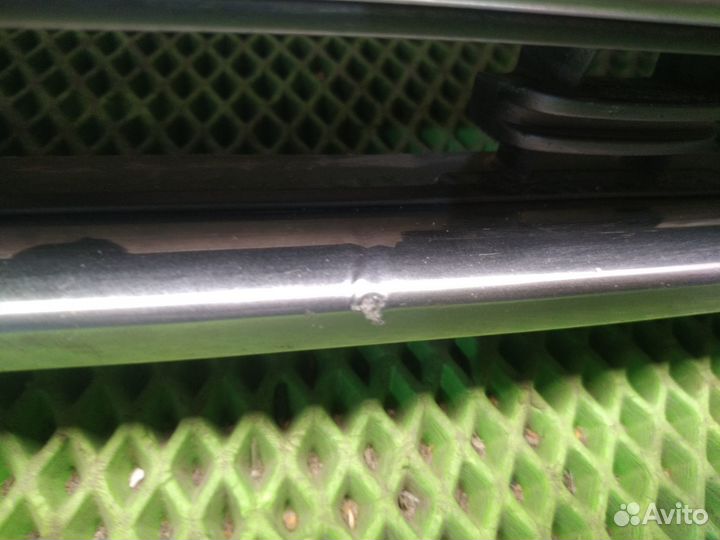 Решетка радиатора Toyota Land Cruiser 200 53101605