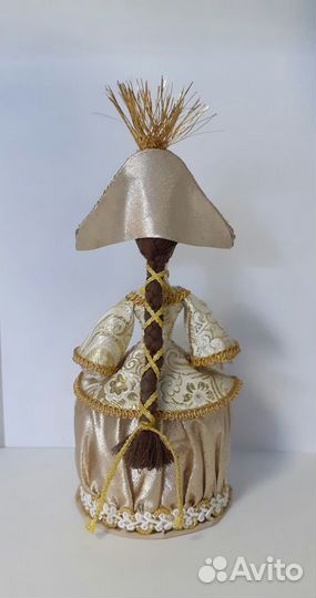 Сувенирная кукла