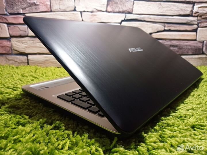 Игровой Asus в идеале Core i3-7020 12Gb SSD MX 110