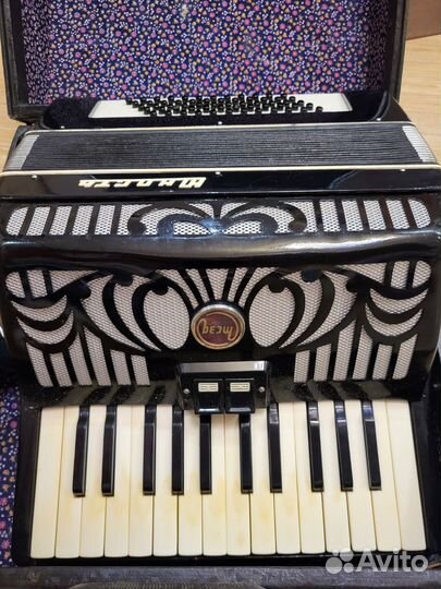 Аккордеон Юность 1/2 половинка