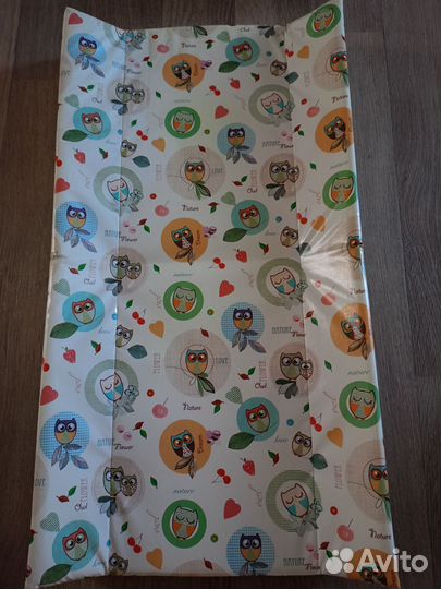 Пеленальная доска на кроватку