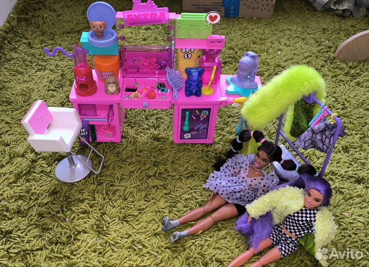 Barbie extra туалетный столик