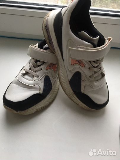 Кроссовки для девочки