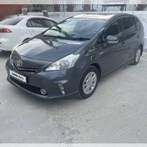 Toyota Prius Alpha 1.8 CVT, 2012, 200 000 км, с пробегом, цена 1 495 000 руб.