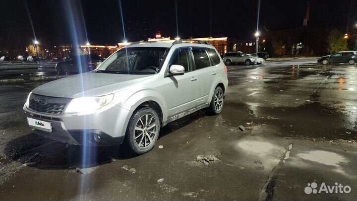 Subaru Forester 2.0 AT, 2011, 221 000 км
