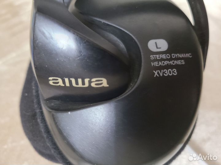 Телевизор Sharp 70 см диагональ